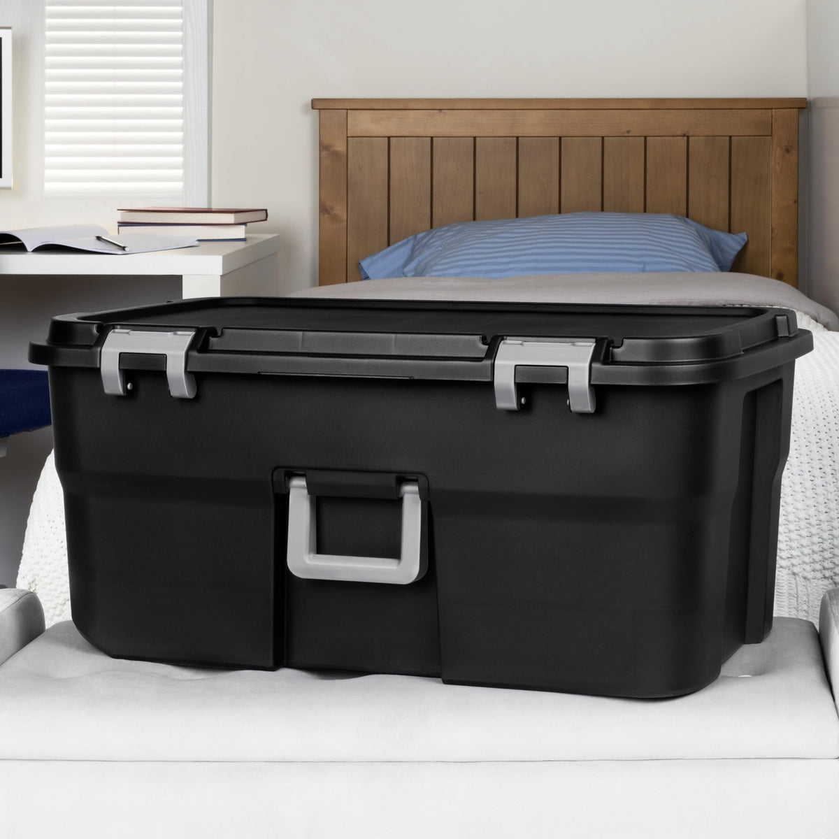 22 Gallon Black Wheeled Plastic Storage Trunk C122
