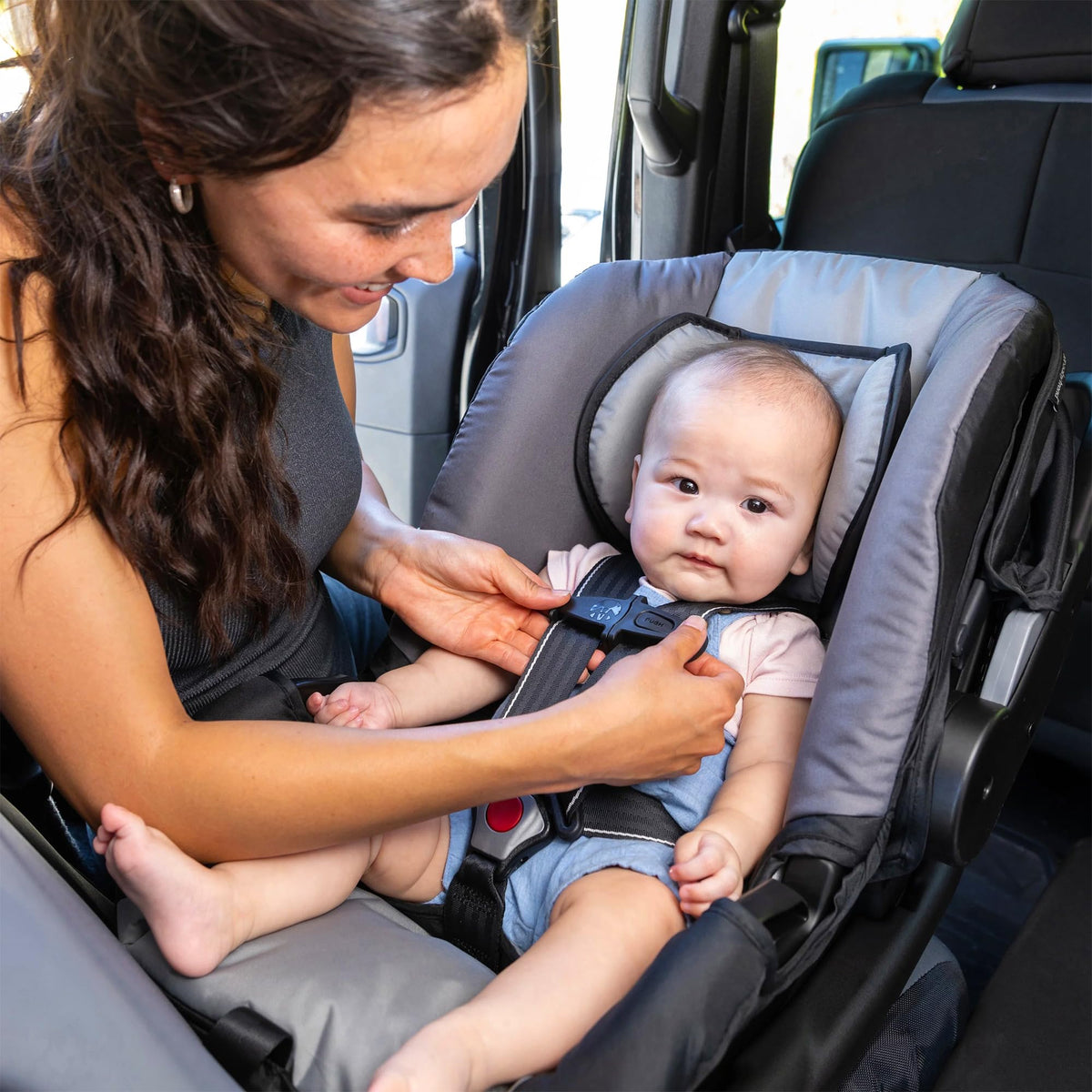 Rear-Facing Infant Car Seat Q952